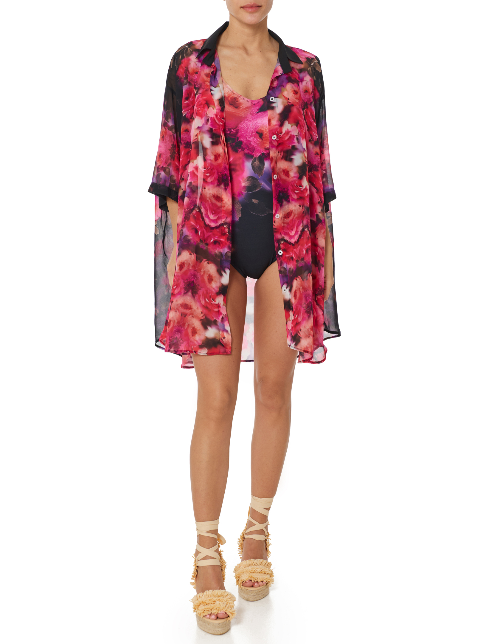 ΓΥΝΑΙΚΕΙΑ ΠΟΥΚΑΜΙΣΑ 1