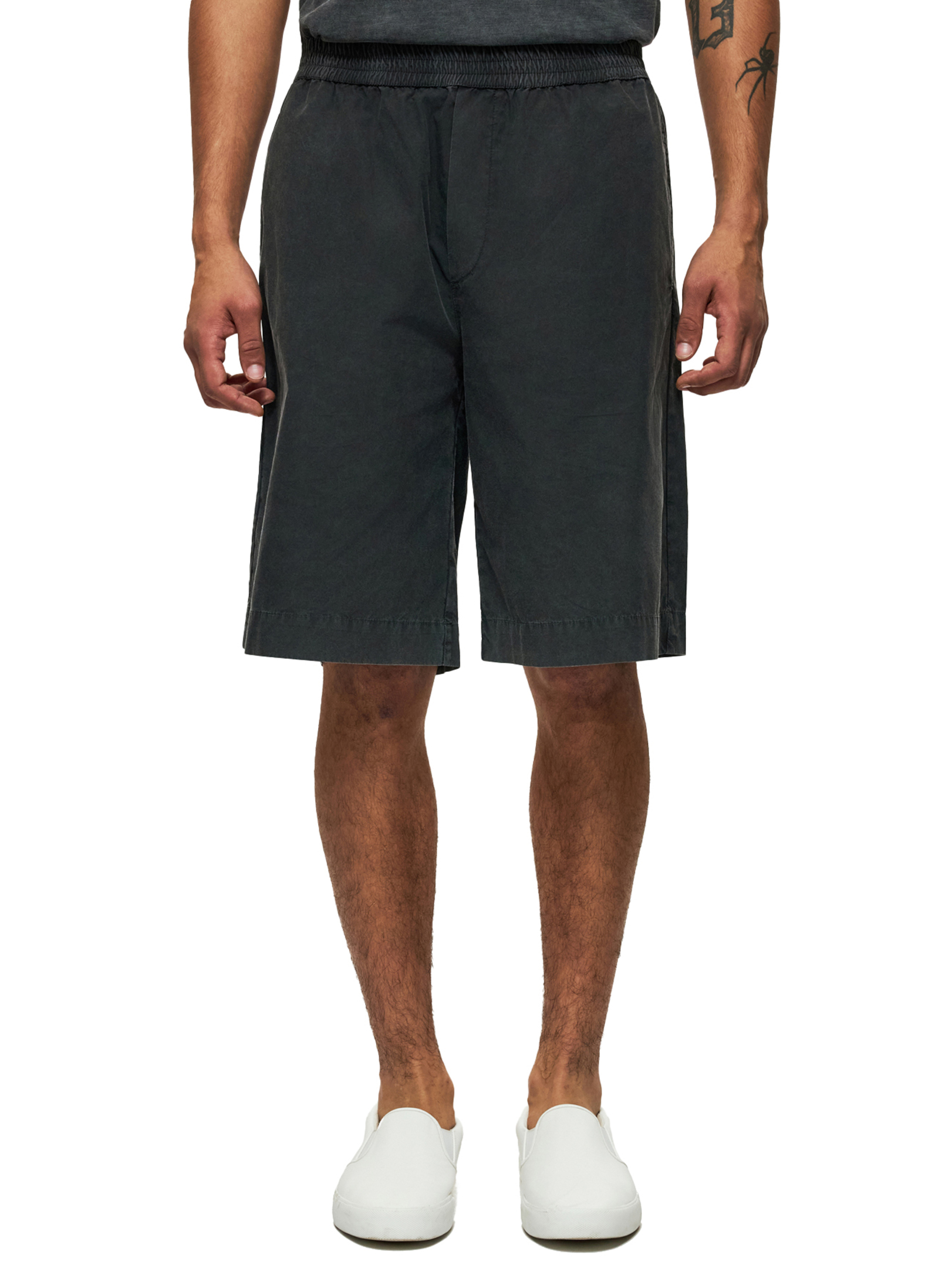 ΑΝΔΡΙΚΗ ΒΕΡΜΟΥΔΑ  1