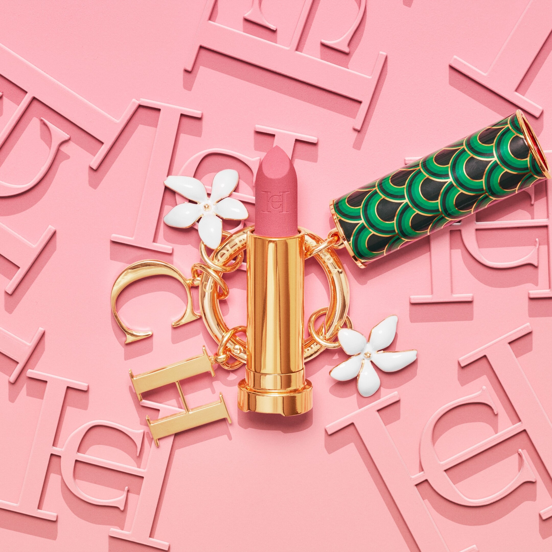 THE LIPSTICK BLUR MATTE  9