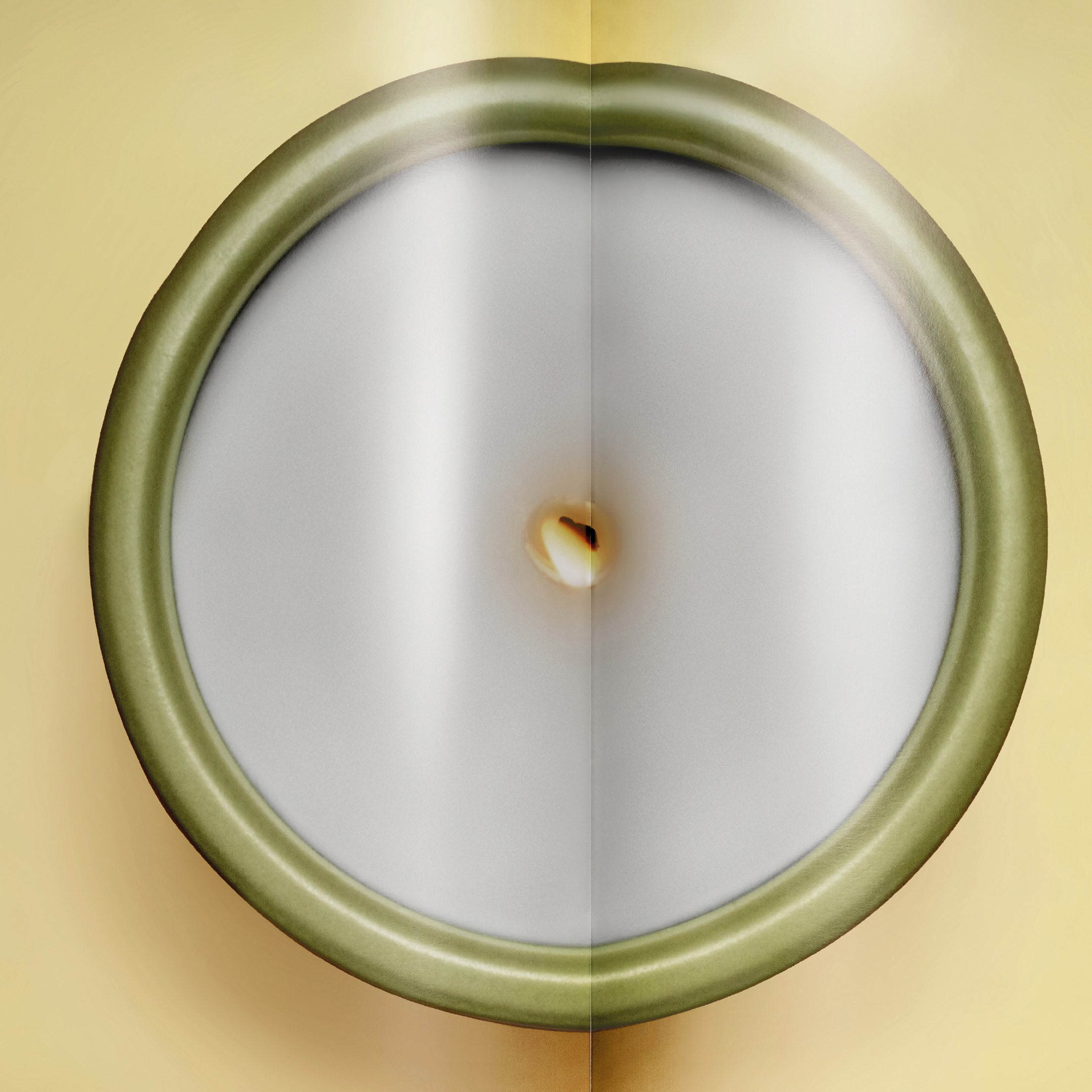 LOEWE PISTACHIO SMALL SCENTED CANDLE 3