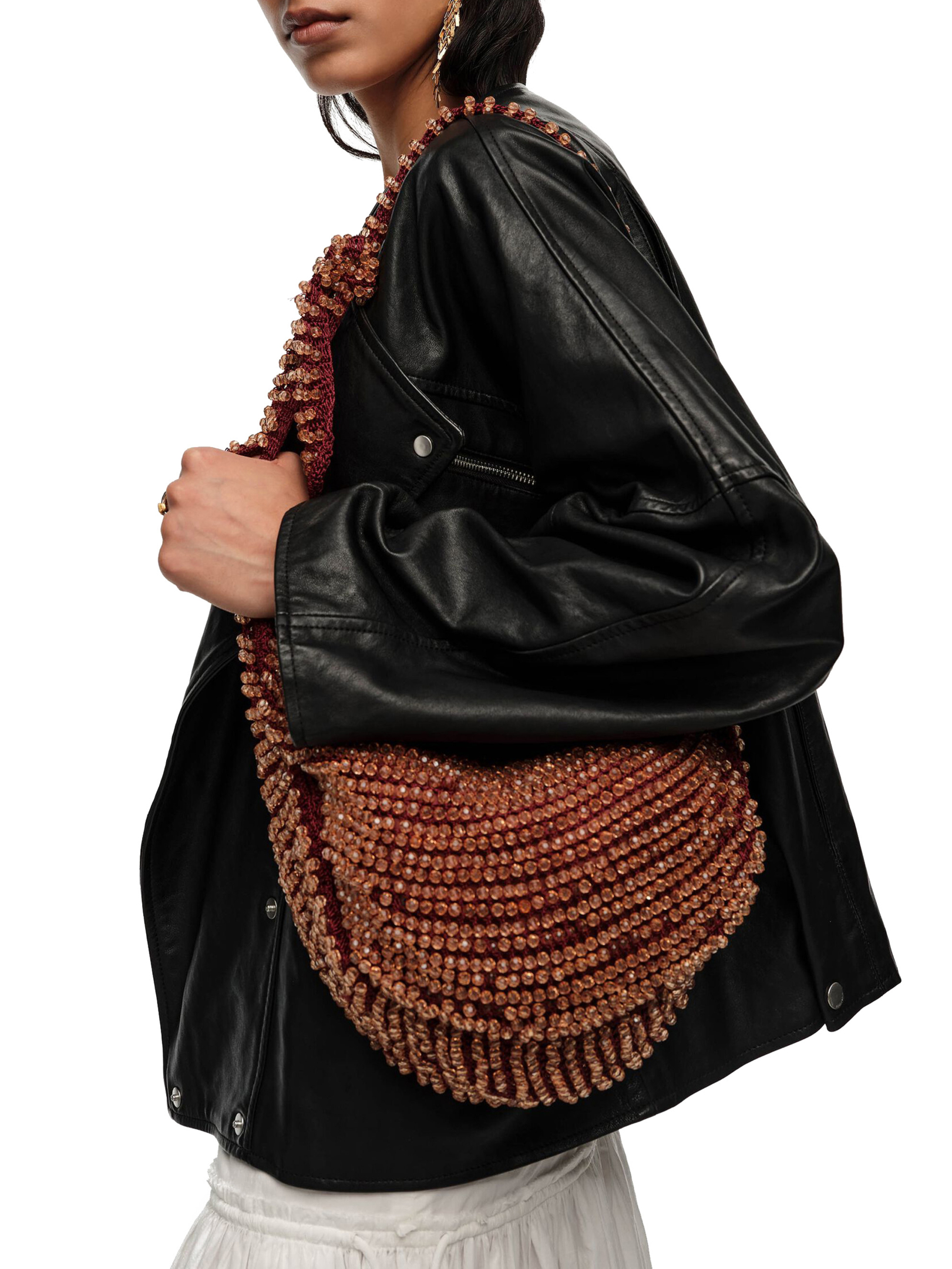 ΓΥΝΑΙΚΕΙΑ ΤΣΑΝΤΑ ΩΜΟΥ 2