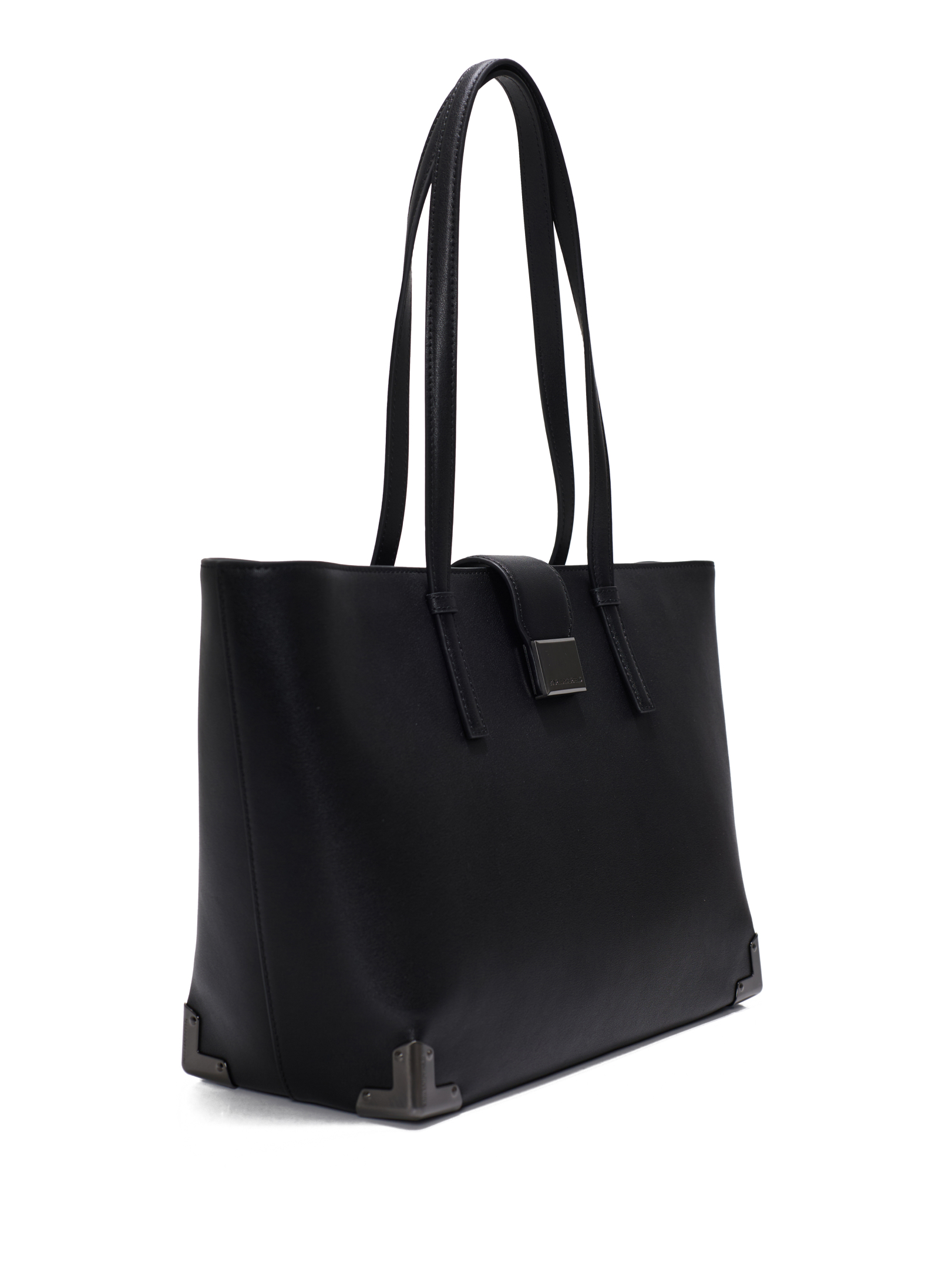 ΓΥΝΑΙΚΕΙΑ ΤΣΑΝΤΑ ΩΜΟΥ  2