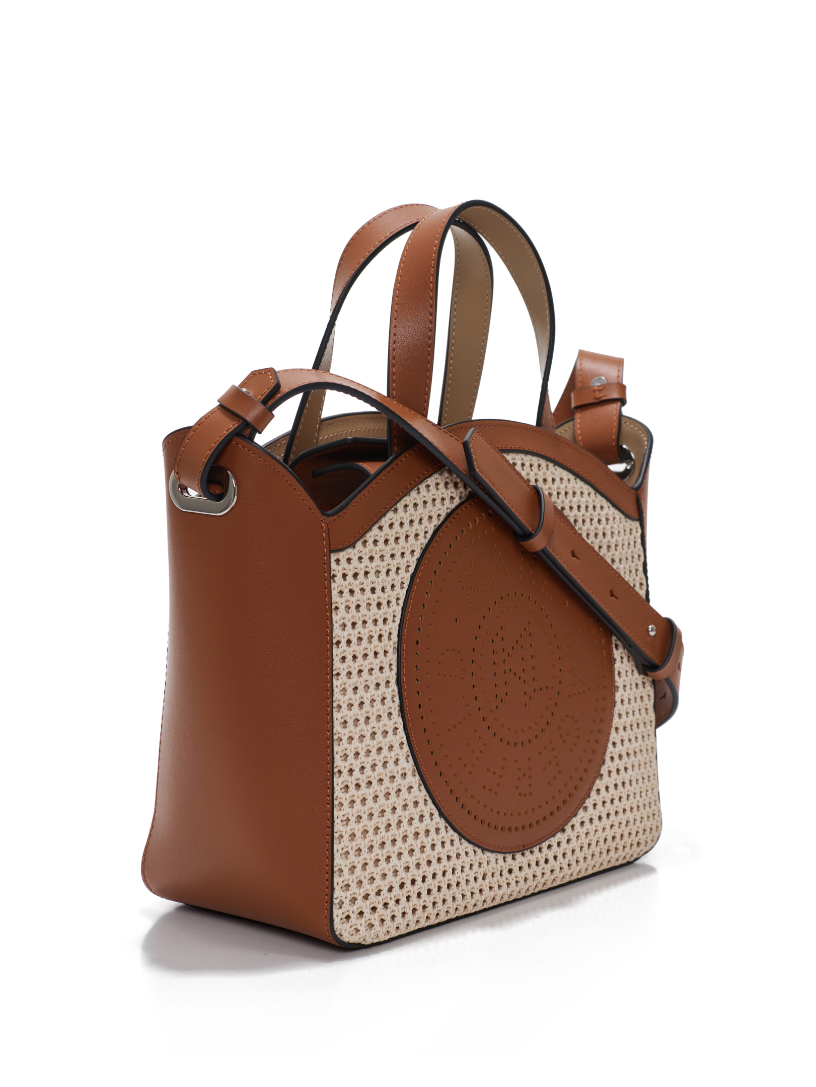 ΓΥΝΑΙΚΕΙΑ ΤΣΑΝΤΑ ΧΕΙΡΟΣ  2