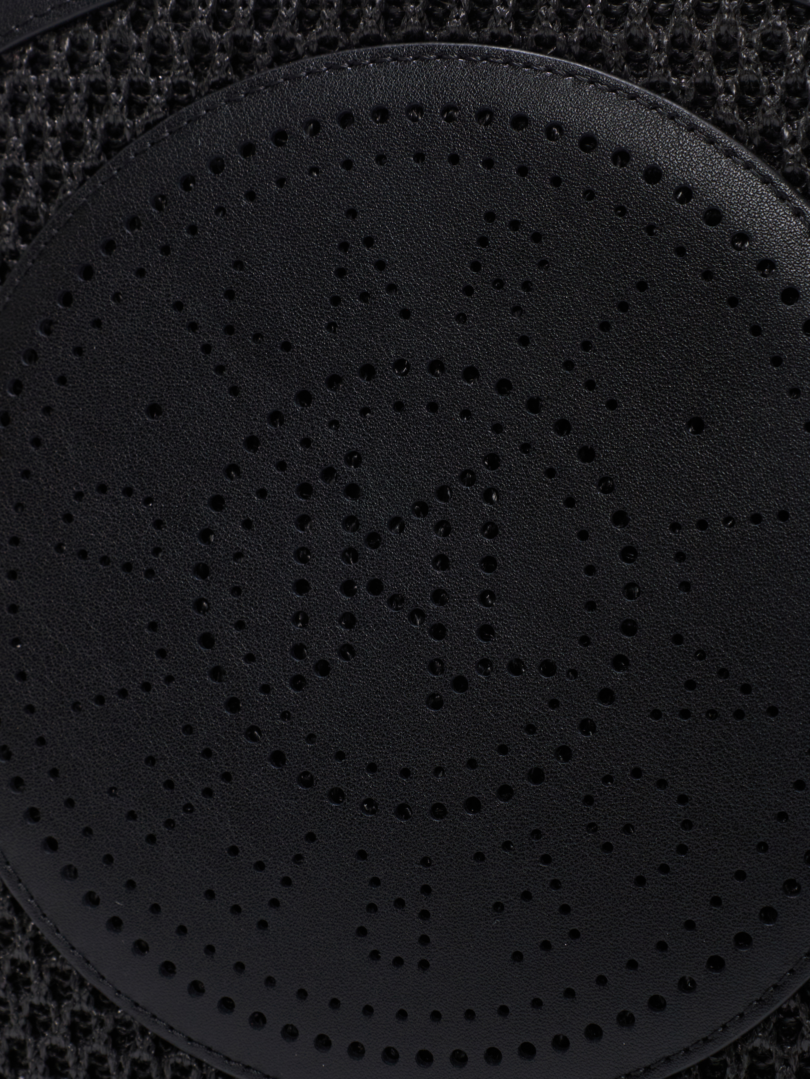 ΓΥΝΑΙΚΕΙΑ ΤΣΑΝΤΑ ΧΕΙΡΟΣ  3