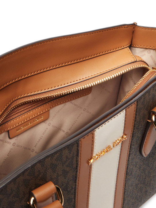 ΓΥΝΑΙΚΕΙΑ ΤΣΑΝΤΑ ΧΕΙΡΟΣ  2