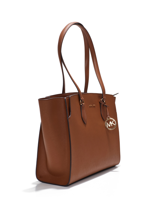 ΓΥΝΑΙΚΕΙΑ ΤΣΑΝΤΑ ΩΜΟΥ  2