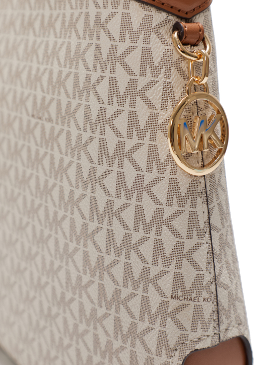 ΓΥΝΑΙΚΕΙΑ ΤΣΑΝΤΑ ΩΜΟΥ  3