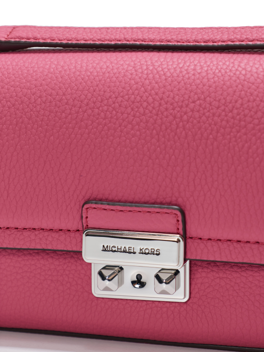 ΓΥΝΑΙΚΕΙΑ ΤΣΑΝΤΑ ΩΜΟΥ  3