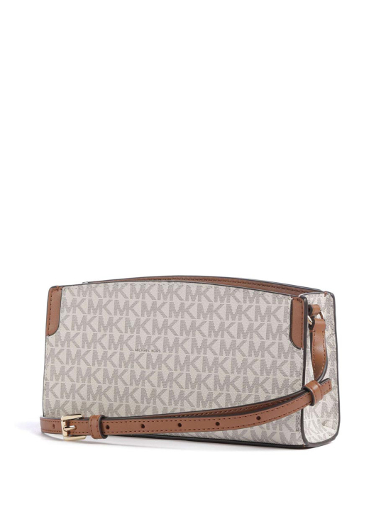 ΓΥΝΑΙΚΕΙΑ ΤΣΑΝΤΑ ΧΙΑΣΤΙ  1