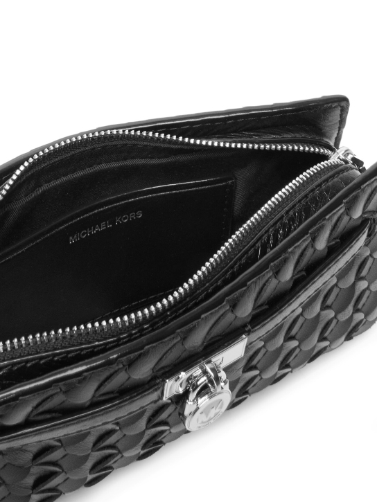 ΓΥΝΑΙΚΕΙΑ ΤΣΑΝΤΑ ΧΙΑΣΤΙ 2