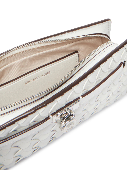 ΓΥΝΑΙΚΕΙΑ ΤΣΑΝΤΑ ΧΙΑΣΤΙ 2