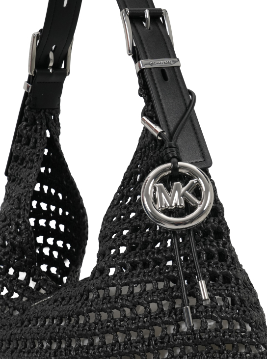 ΓΥΝΑΙΚΕΙΑ ΤΣΑΝΤΑ ΩΜΟΥ  2