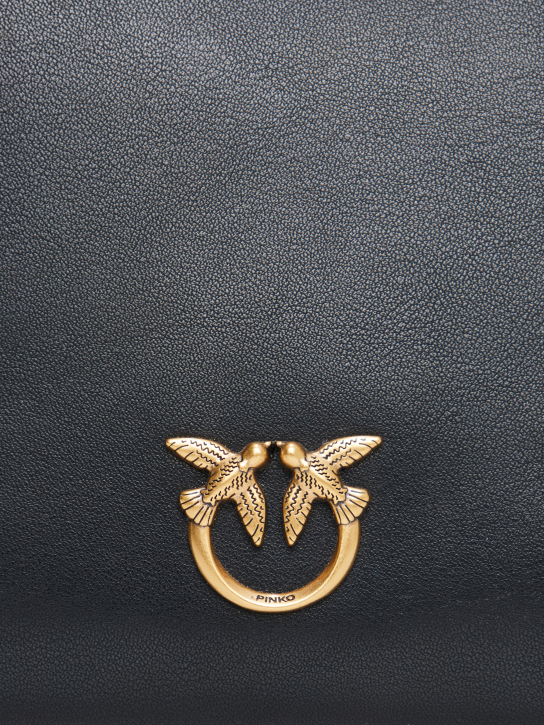 ΓΥΝΑΙΚΕΙΑ ΔΕΡΜΑΤΙΝΗ ΤΣΑΝΤΑ ΧΙΑΣΤΙ HORIZONTAL FLAT 3