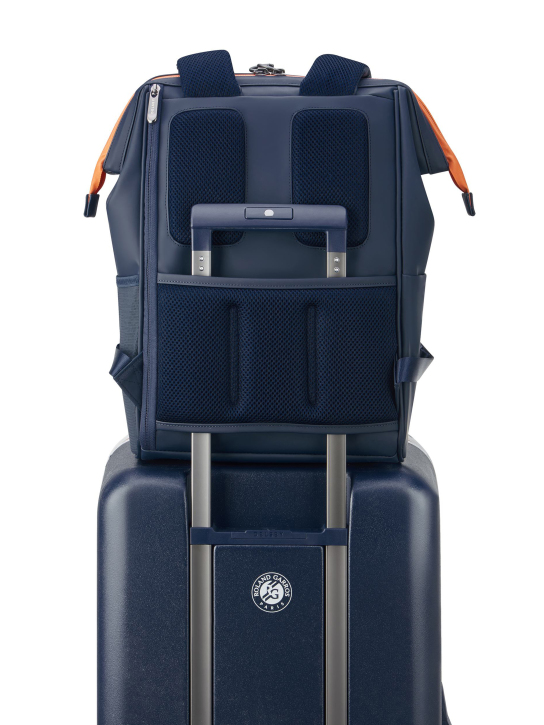 ΤΣΑΝΤΑ ΠΛΑΤΗΣ ΜΕ ΘΕΣΗ ΓΙΑ LAPTOP 3