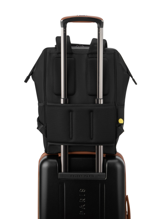 ΤΣΑΝΤΑ ΠΛΑΤΗΣ ΜΕ ΘΕΣΗ ΓΙΑ LAPTOP 4