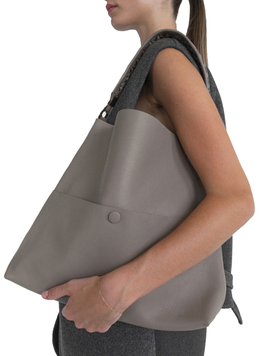 ΓΥΝΑΙΚΕΙΑ ΔΕΡΜΑΤΙΝΗ ΤΣΑΝΤΑ ΩΜΟΥ SLIM M STITCH TOTE 3