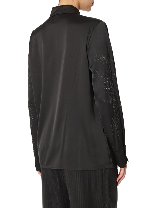 ΓΥΝΑΙΚΕΙΟ ΠΟΥΚΑΜΙΣΟ  2