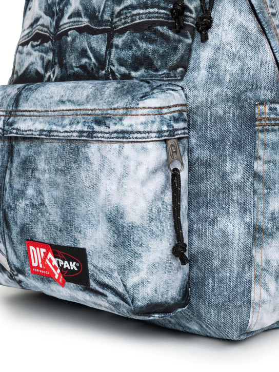 ΣΑΚΙΔΙΟ ΠΛΑΤΗΣ EASTPAK x DIESEL DAY PAK'R  3