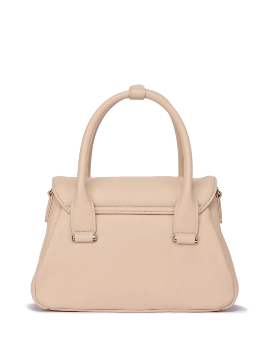 ΓΥΝΑΙΚΕΙΑ ΤΣΑΝΤΑ ΧΕΙΡΟΣ 1