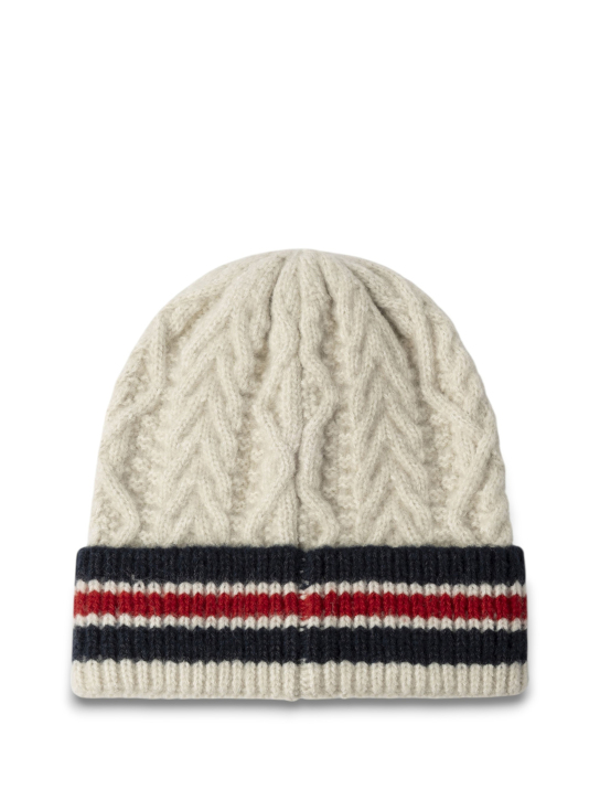 ΓΥΝΑΙΚΕΙΟΣ ΣΚΟΥΦΟΣ 1