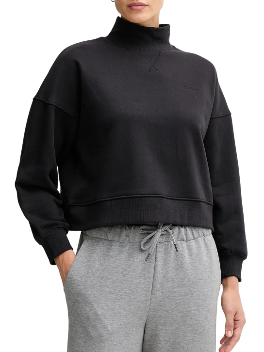 ΓΥΝΑΙΚΕΙΟ ΦΟΥΤΕΡ 1