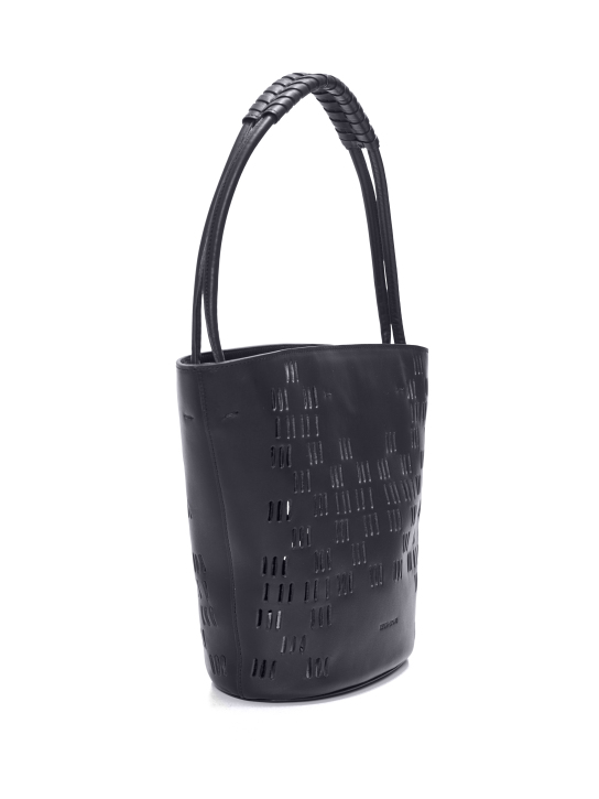 ΓΥΝΑΙΚΕΙΑ ΤΣΑΝΤΑ ΩΜΟΥ 2