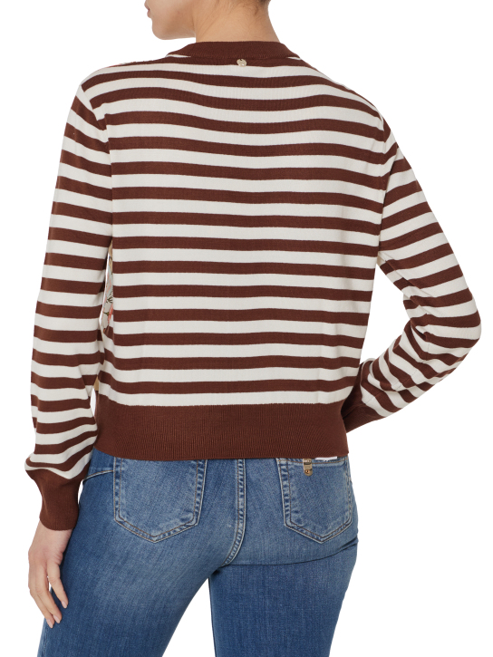 ΓΥΝΑΙΚΕΙΑ ΖΑΚΕΤΑ ΜΕ ΚΟΥΜΠΙΑ 2