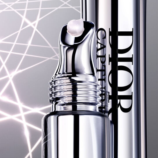 DIOR CAPTURE PRO-COLLAGEN SHOT - LIFTING EYE CARE WITH BIOTECH COLLAGEN FRAGMENT 1