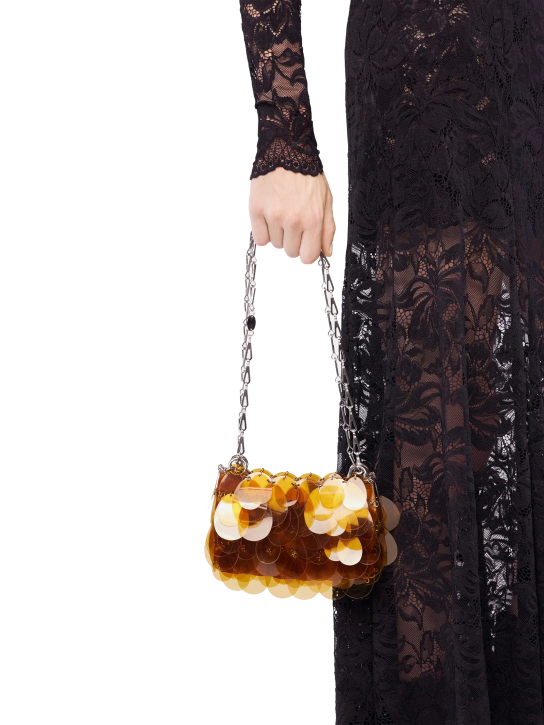 ΓΥΝΑΙΚΕΙΑ ΤΣΑΝΤΑ ΩΜΟΥ  2