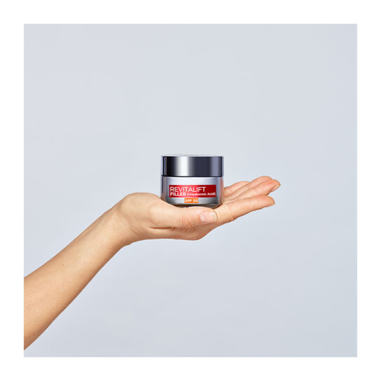 REVITALIFT FILLER SPF50 1