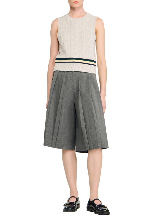 ΓΥΝΑΙΚΕΙΑ ΠΛΙΣΕ ΒΕΡΜΟΥΔΑ 2