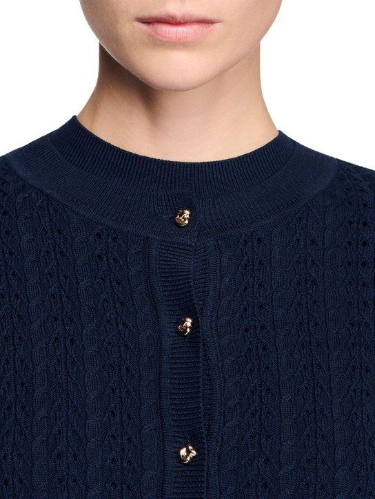 ΓΥΝΑΙΚΕΙΑ ΠΛΕΚΤΗ ΖΑΚΕΤΑ 3