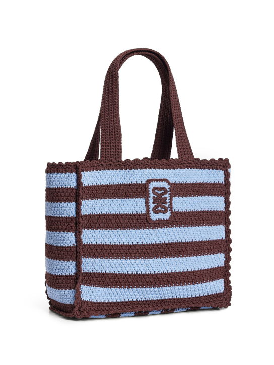 ΓΥΝΑΙΚΕΙΑ ΤΣΑΝΤΑ ΩΜΟΥ  1