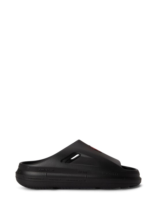 ΑΝΔΡΙΚΕΣ ΠΑΝΤΟΦΛΕΣ 0