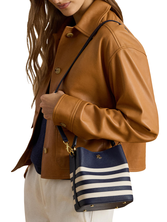 ΓΥΝΑΙΚΕΙΑ ΤΣΑΝΤΑ ΧΕΙΡΟΣ SMALL 3