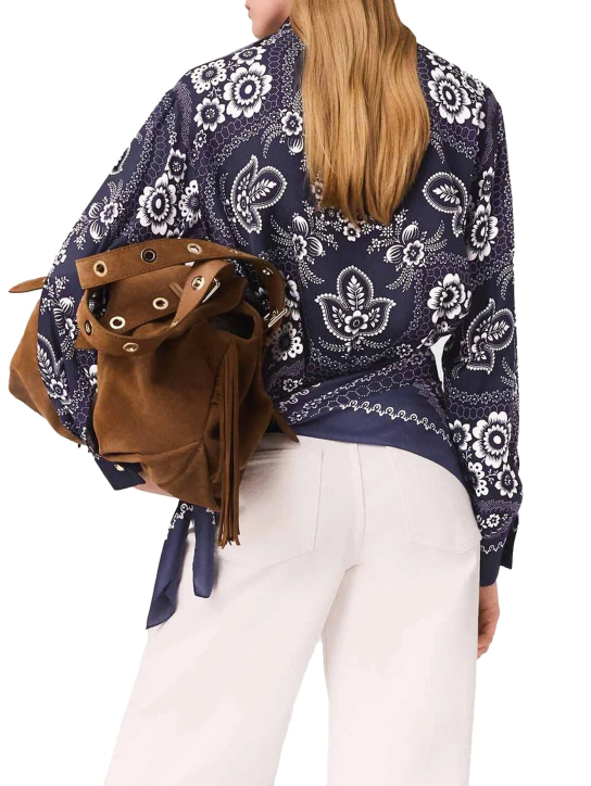 ΓΥΝΑΙΚΕΙΟ ΠΟΥΚΑΜΙΣΟ  2