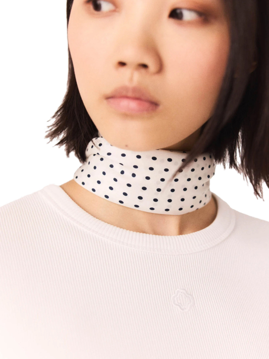 ΓΥΝΑΙΚΕΙΟ ΜΕΤΑΞΩΤΟ ΦΟΥΛΑΡΙ 1