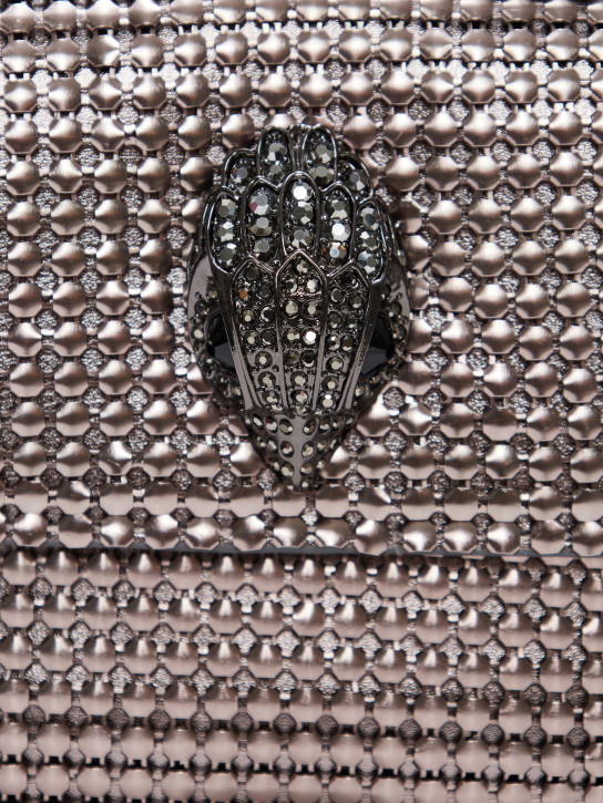 ΓΥΝΑΙΚΕΙΑ ΤΣΑΝΤΑ ΩΜΟΥ 3