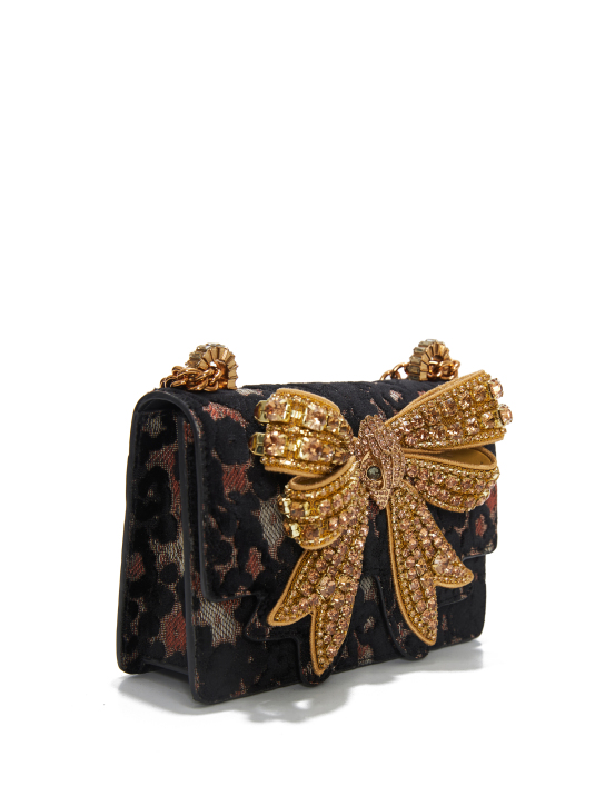 ΓΥΝΑΙΚΕΙΑ ΤΣΑΝΤΑ ΩΜΟΥ  2