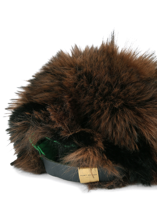 ΓΥΝΑΙΚΕΙΟ ΚΑΠΕΛΟ 1