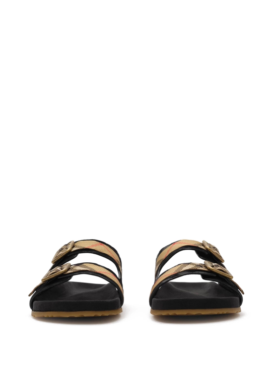 ΑΝΔΡΙΚΑ ΣΑΝΔΑΛΙΑ  1