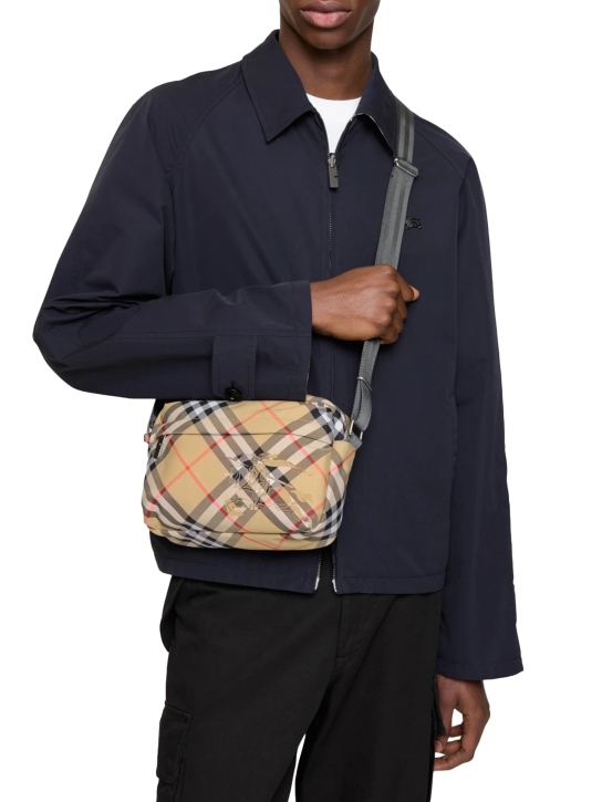 ΑΝΔΡΙΚΗ ΤΣΑΝΤΑ ΧΙΑΣΤΙ 3