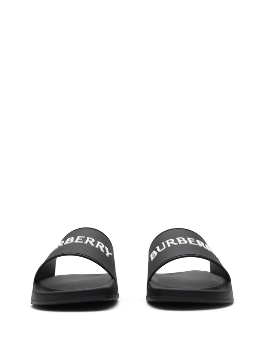 ΑΝΔΡΙΚΕΣ ΣΑΓΙΟΝΑΡΕΣ 1