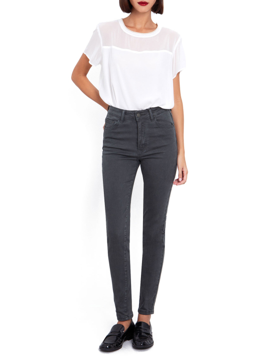 ΓΥΝΑΙΚΕΙΟ ΚΟΝΤΟΜΑΝΙΚΟ ΤΟΠ 2