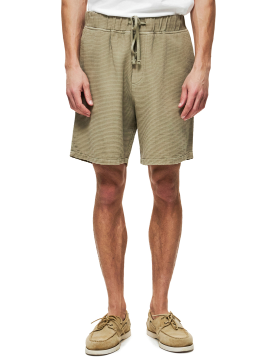 ΑΝΔΡΙΚΗ ΒΕΡΜΟΥΔΑ  1