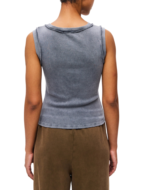 ΓΥΝΑΙΚΕΙΑ ΑΜΑΝΙΚΗ ΜΠΛΟΥΖΑ 2