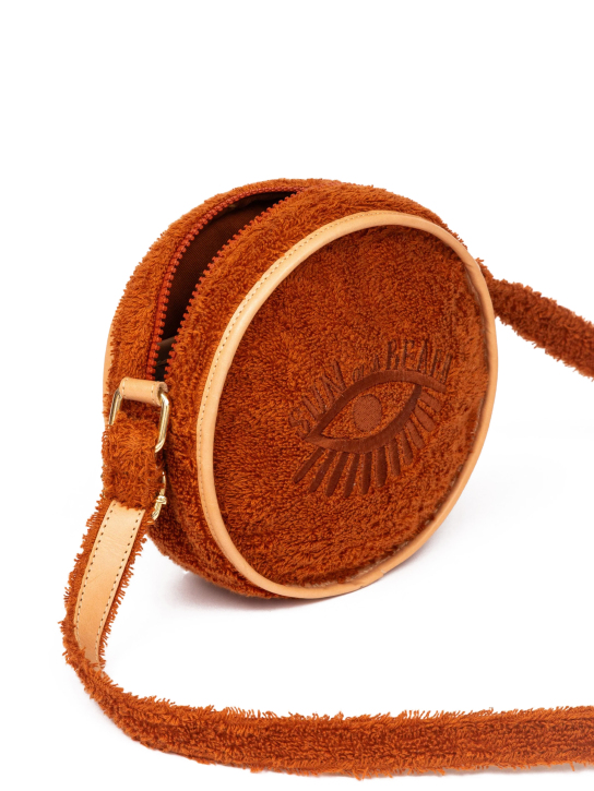 ΓΥΝΑΙΚΕΙΑ ΤΣΑΝΤΑ ΧΙΑΣΤΙ  1