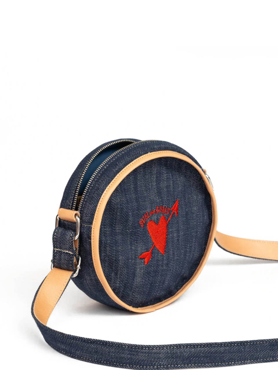 ΓΥΝΑΙΚΕΙΑ ΤΣΑΝΤΑ ΧΙΑΣΤΙ 1