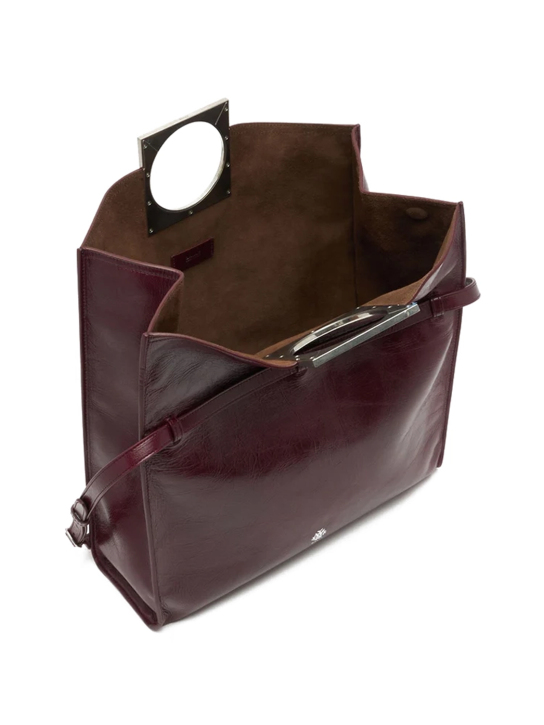 ΓΥΝΑΙΚΕΙΑ ΤΣΑΝΤΑ ΩΜΟΥ  2