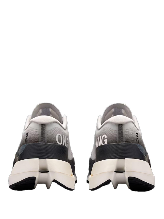 ΑΝΔΡΙΚΑ ΑΘΛΗΤΙΚΑ CLOUDBOOM MAX 3